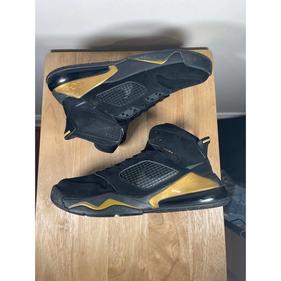 COPY - Jordan Mars 270 Air Max Black Gold Sneaker CD7070-007 sz8.5 - Picture 3 of 9